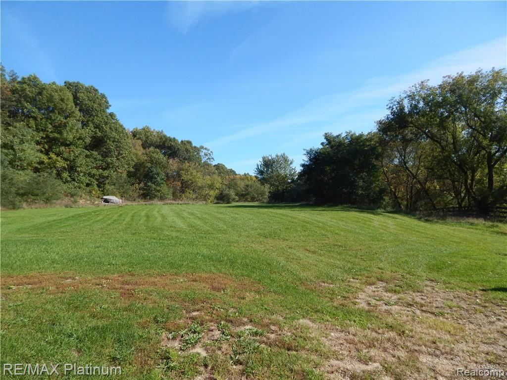 6358 Denton Hill Road Fenton, MI 48430 - Photo 65 of 72 DSCN6641.JPG