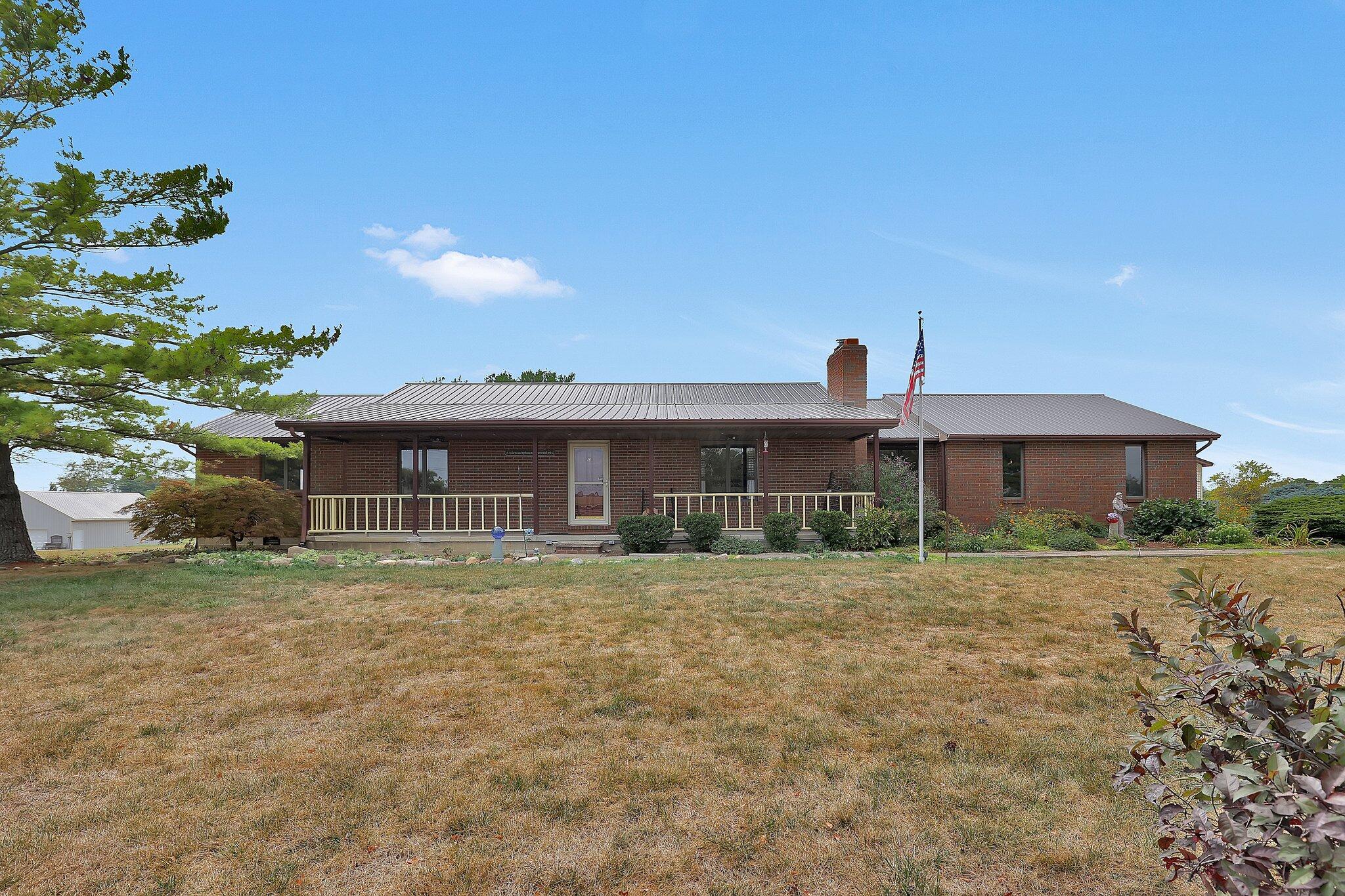 20697 Greist Road Stoutsville, OH 43154 - Photo 2 of 32 2-web-or-mls-20697-greist-rd