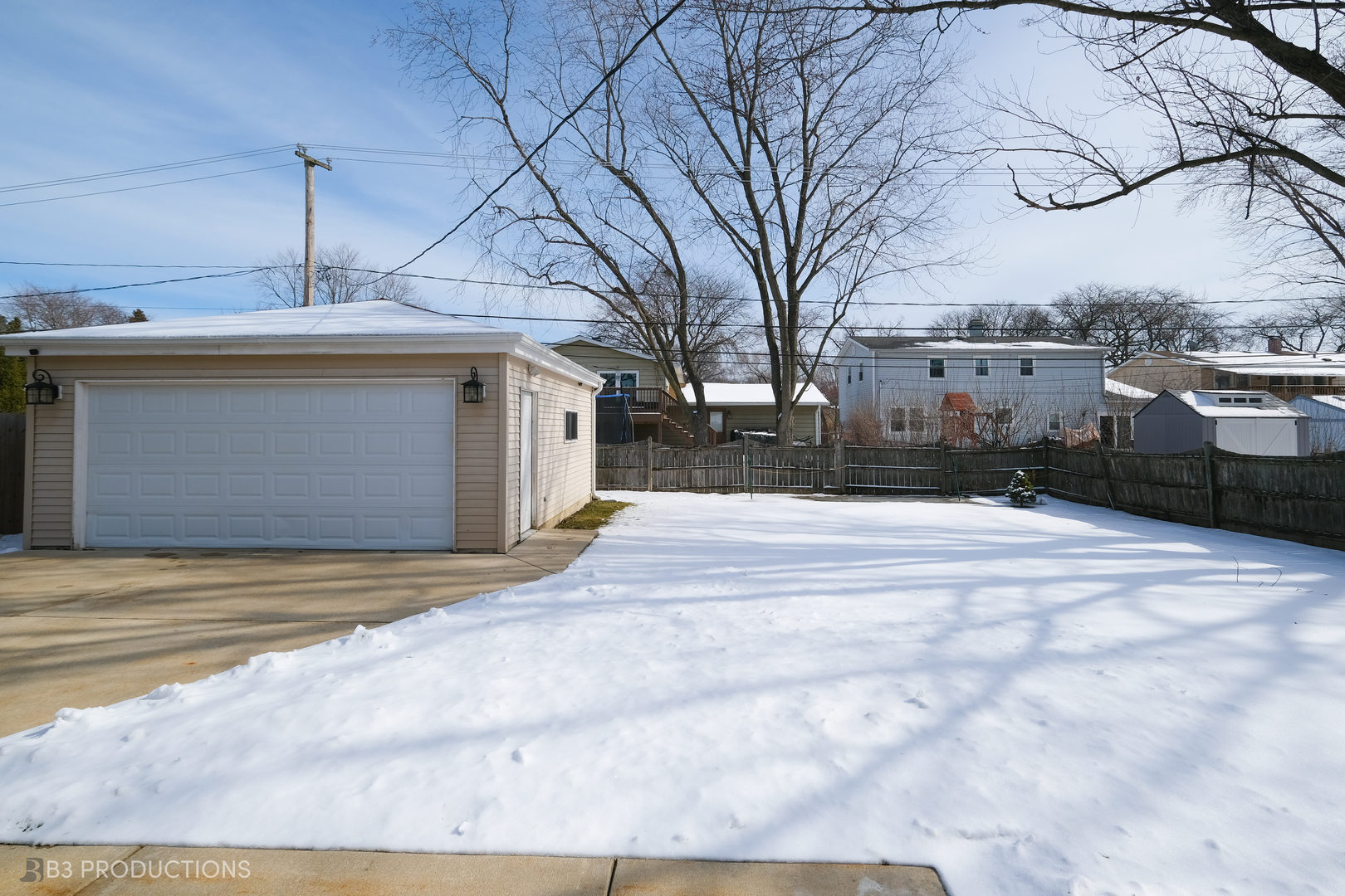 1415 South Chestnut Drive Mount Prospect, IL 60056 - Photo 15 of 15 a view of a backyard