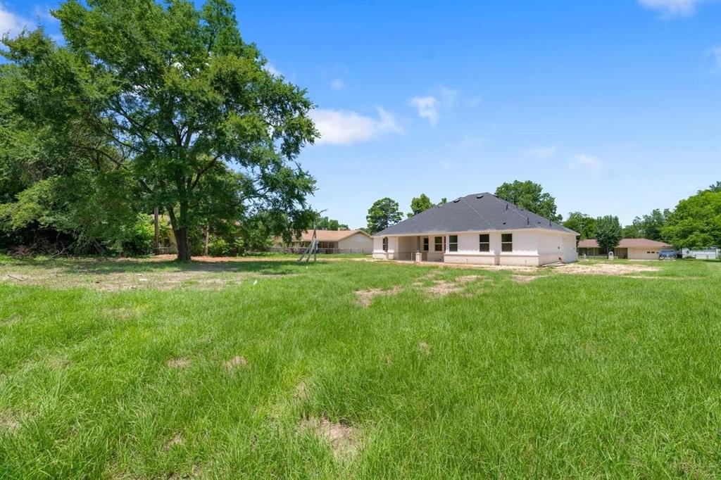 180 Nix Drive Emory, TX 75440 - Photo 12 of 17 a front view of house with yard and green space
