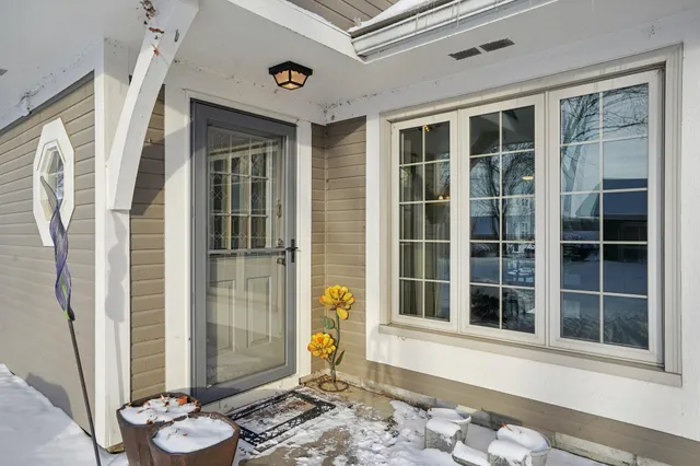 $225,000 | 18 Somerset Drive, Waconia, MN 55387