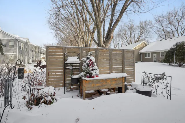 $225,000 | 18 Somerset Drive, Waconia, MN 55387