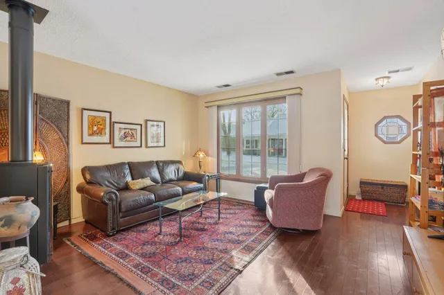 $225,000 | 18 Somerset Drive, Waconia, MN 55387