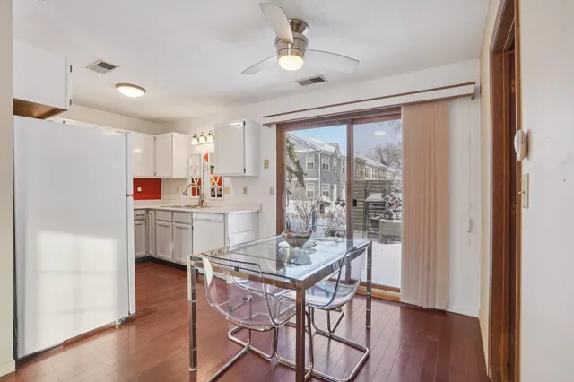 $225,000 | 18 Somerset Drive, Waconia, MN 55387