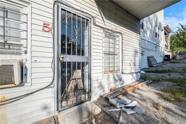 $420,000 | 3411 East 9th Street, Kansas City, MO 64124