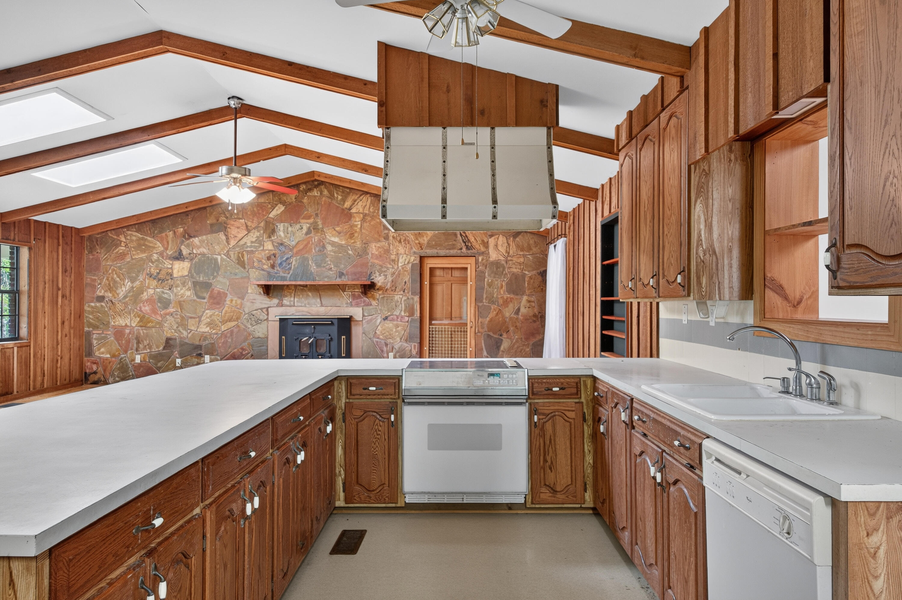 788 Long Hollow Road Rock Spring, GA 30739 - Photo 14 of 57 DSC_4635