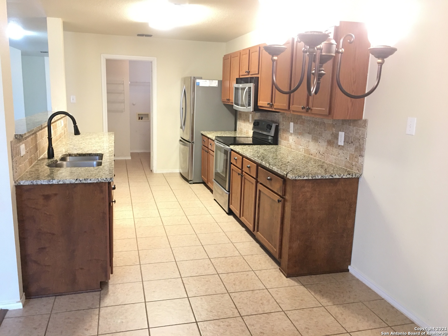 11818 Ranchwell Cove San Antonio, TX 78249 - Photo 11 of 24