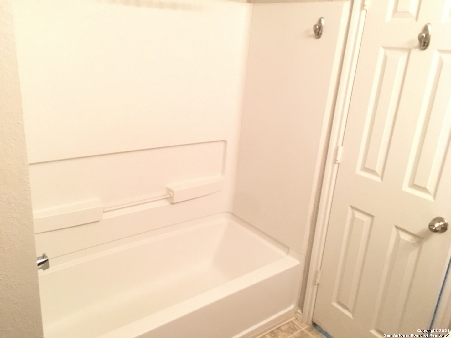 11818 Ranchwell Cove San Antonio, TX 78249 - Photo 7 of 24