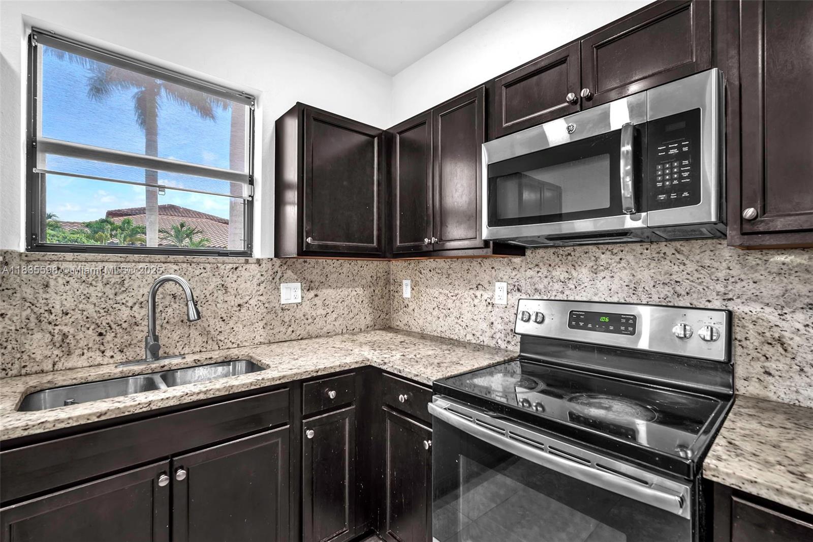 11601 Southwest 151st Place Miami, FL 33196 - Photo 11 of 37 Gallery Image 11