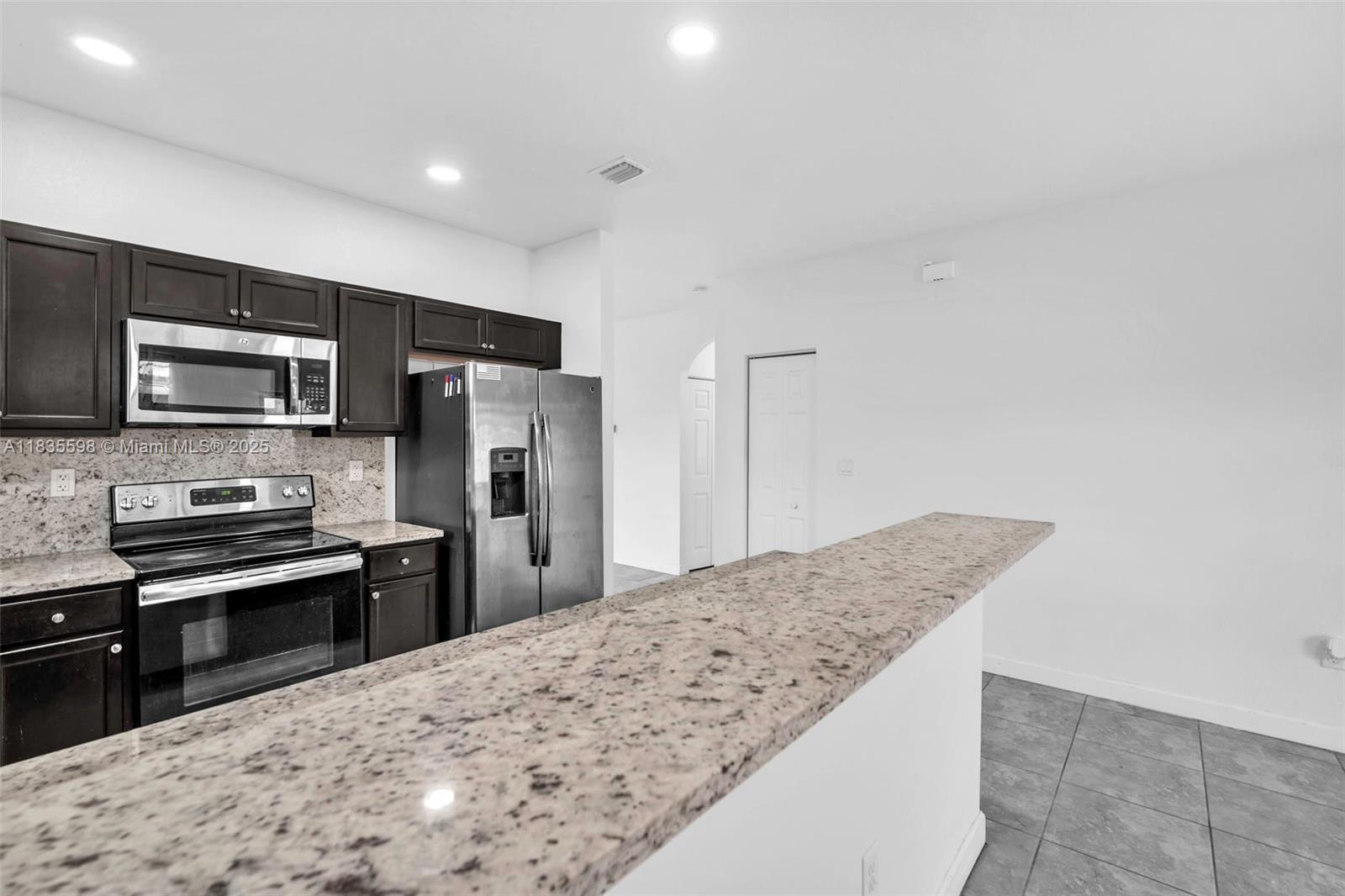 11601 Southwest 151st Place Miami, FL 33196 - Photo 15 of 37 Gallery Image 15