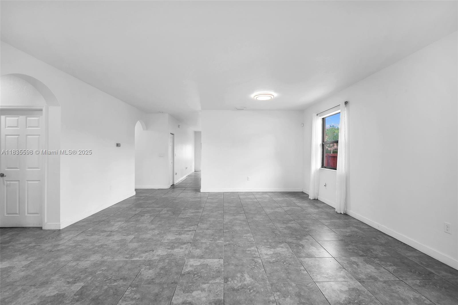 11601 Southwest 151st Place Miami, FL 33196 - Photo 5 of 37 Gallery Image 5