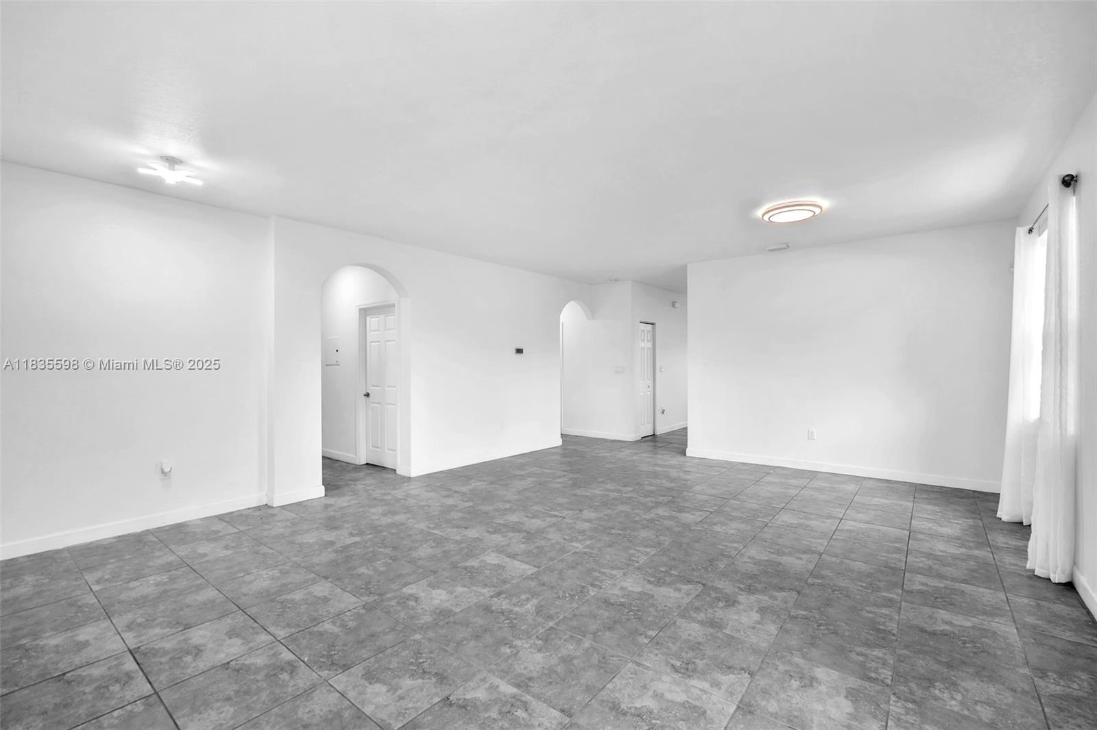 11601 Southwest 151st Place Miami, FL 33196 - Photo 6 of 37 Gallery Image 6