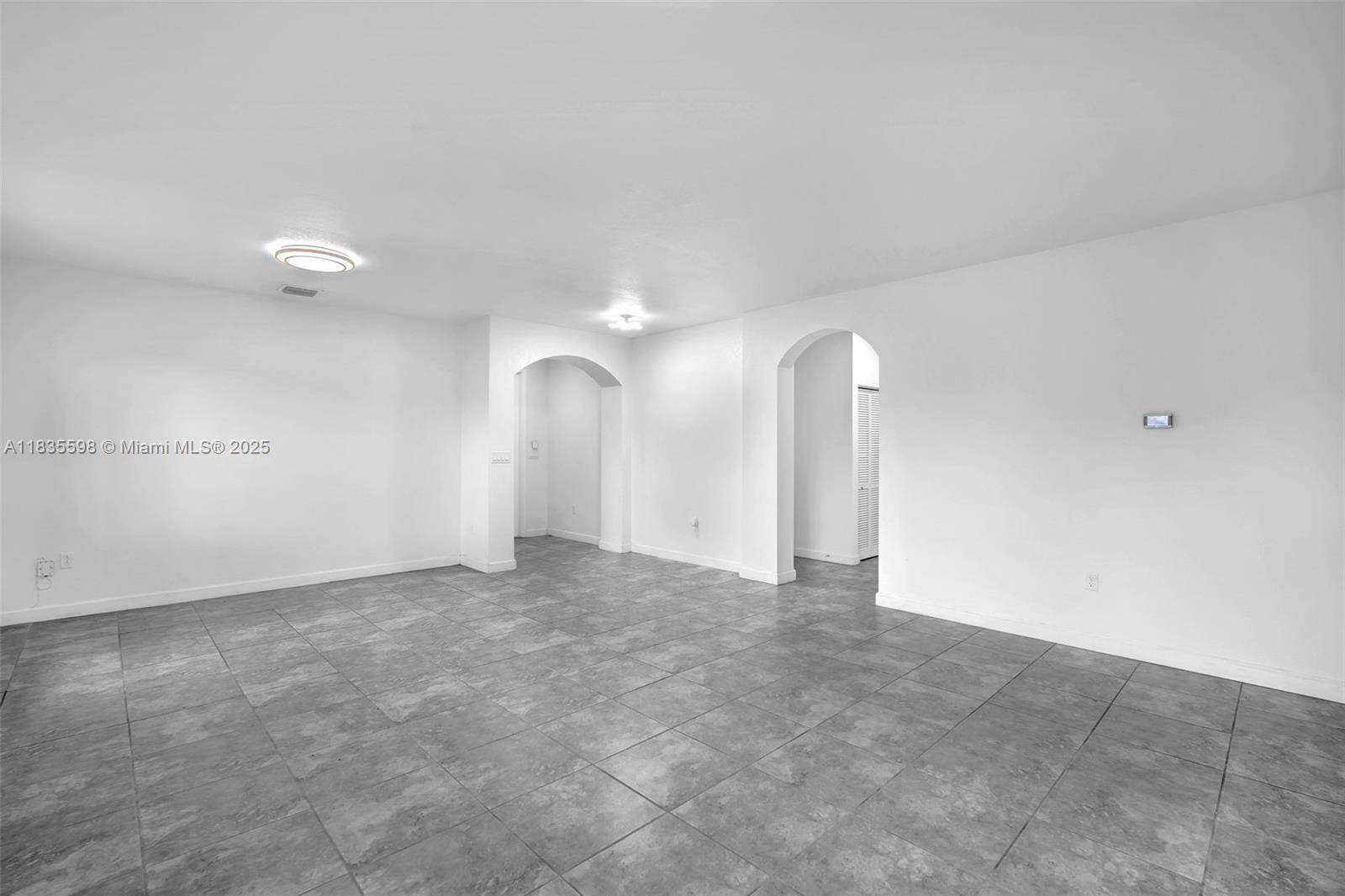 11601 Southwest 151st Place Miami, FL 33196 - Photo 9 of 37 Gallery Image 9