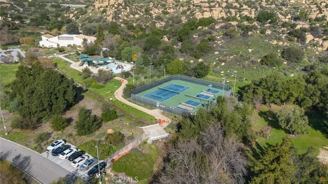 $620,000 | 10140 Larwin Avenue, Unit 3, Chatsworth, CA 91311