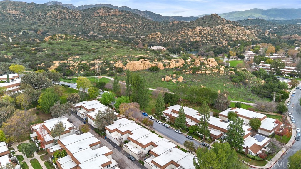 10140 Larwin Avenue, Unit 3 Chatsworth, CA 91311 - Photo 35 of 36 Arial view