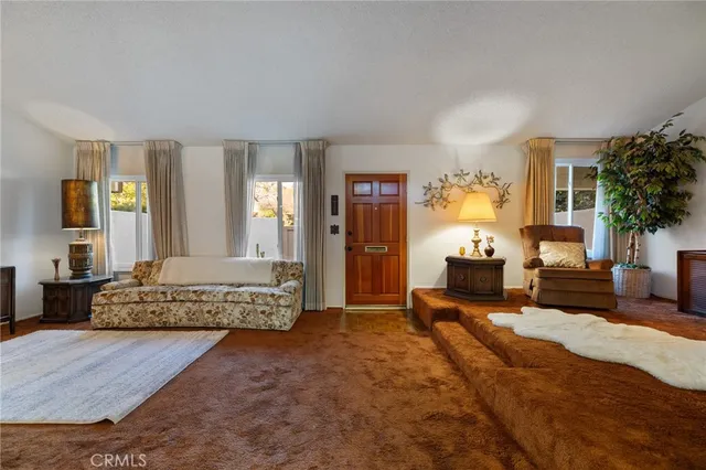 $620,000 | 10140 Larwin Avenue, Unit 3, Chatsworth, CA 91311