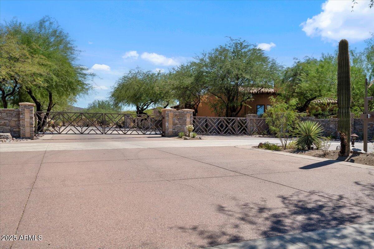 4037 North Pinnacle Hills Circle Mesa, AZ 85207 - Photo 8 of 195 08-DSC00910