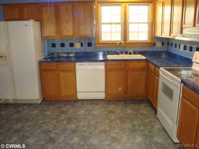 3013 Gaffney Road Richmond, VA 23237 - Photo 3 of 8 Kitchen