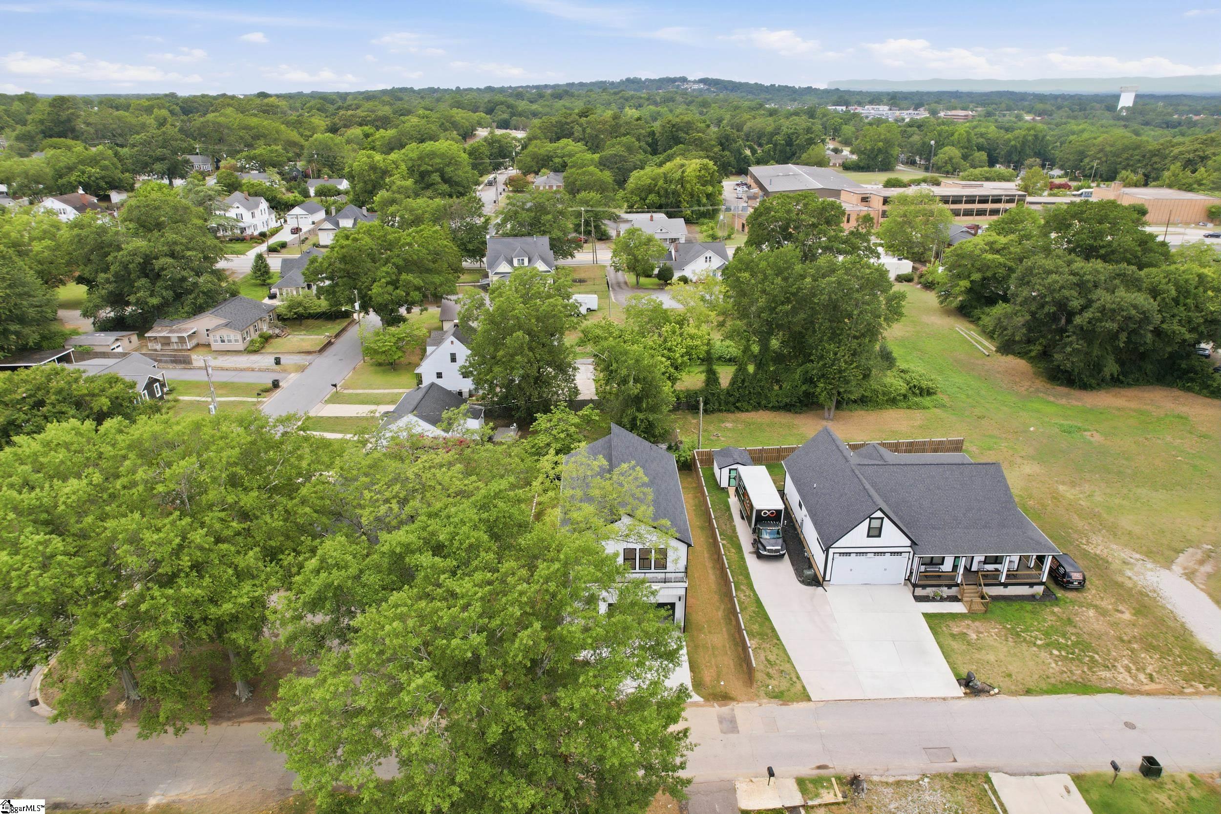 201 Earl Street Greer, SC 29651 - Photo 26 of 34