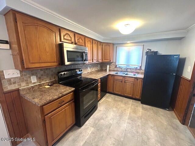 28 Milky Way Road Troy, NY 12182 - Photo 3 of 32 IMG_3157