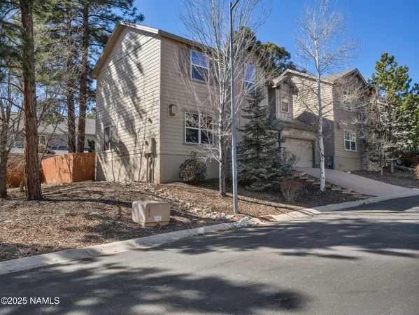 $609,000 | 4033 North Pipit Place, Flagstaff, AZ 86004