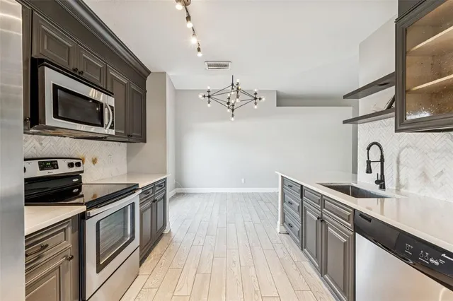 $360,000 | 1615 Cobbler Drive, Lutz, FL 33559