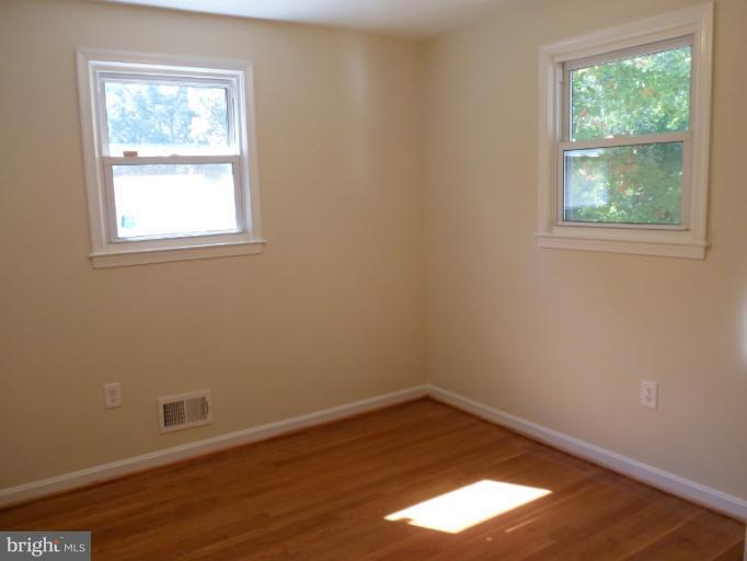 7810 Sarakal Road Clinton, MD 20735 - Photo 3 of 26 Bedroom