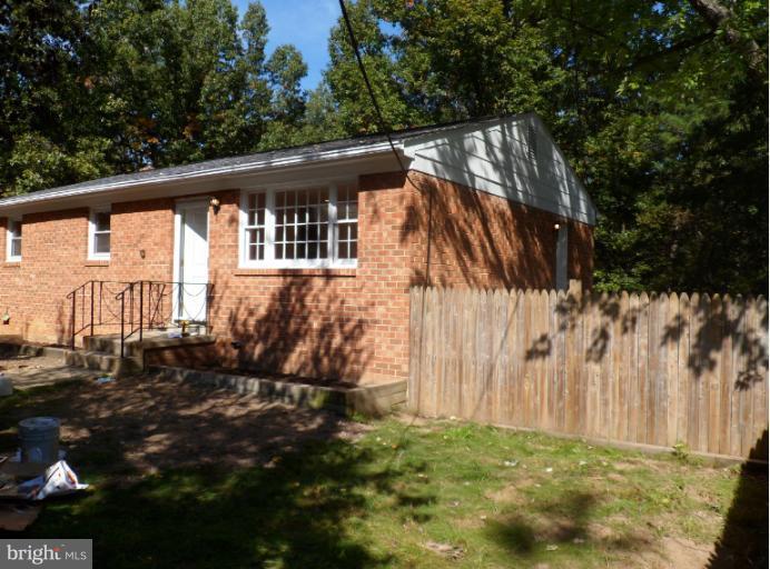 7810 Sarakal Road Clinton, MD 20735 - Photo 9 of 26 Exterior (Front)