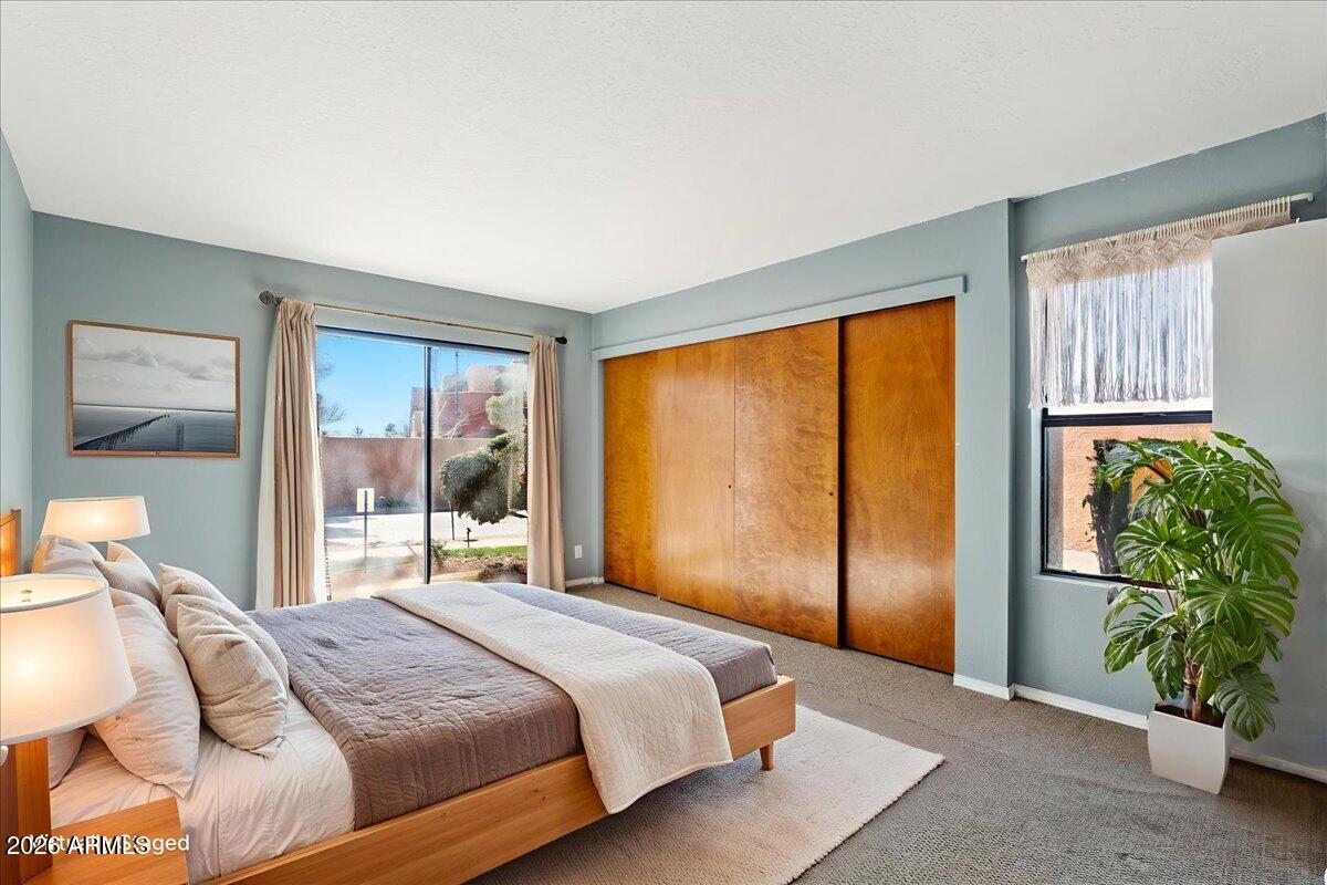 65 Verde Valley School Road, Unit D5 Sedona, AZ 86351 - Photo 11 of 32 11-Primary Bedroom Virtually Staged