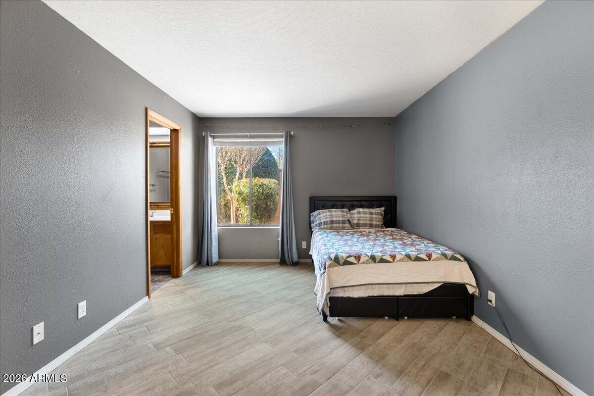 65 Verde Valley School Road, Unit D5 Sedona, AZ 86351 - Photo 16 of 32 16-Guest Bedroom