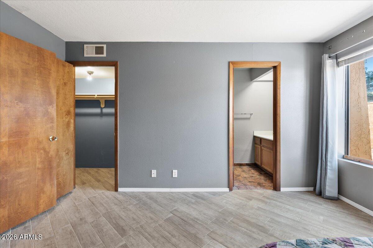 65 Verde Valley School Road, Unit D5 Sedona, AZ 86351 - Photo 17 of 32 17-Guest Bedroom