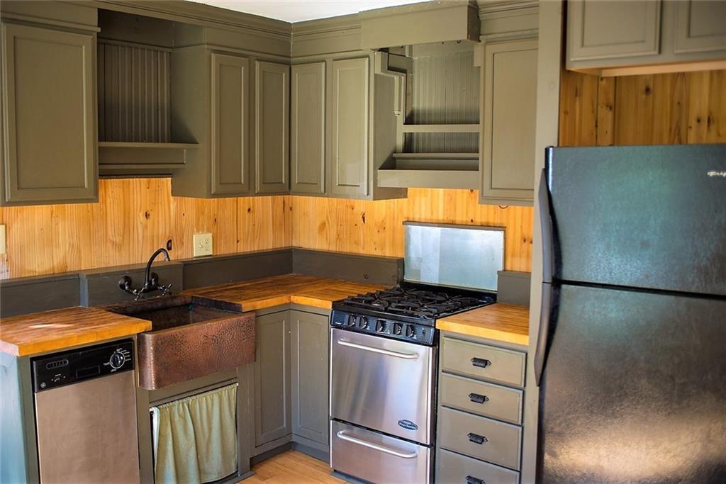 79 Pinkham Brook Road Durham, ME 04222 - Photo 3 of 33 Kitchen
