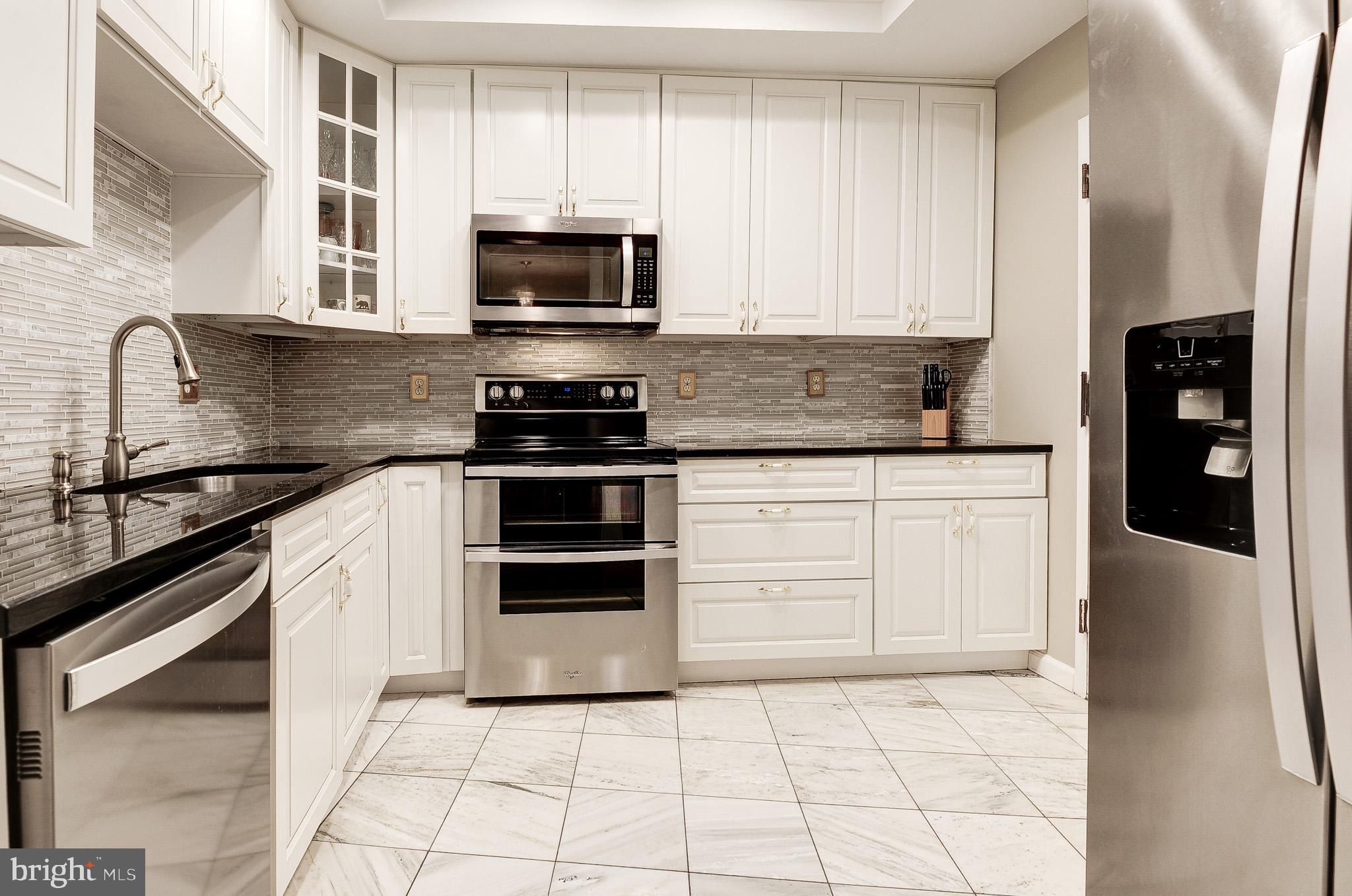 1101 South Arlington Ridge Road, Unit 106 Arlington, VA 22202 - Photo 2 of 33
