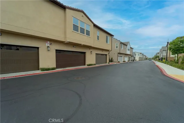 $519,900 | 16040 Parkhouse Drive, Unit 1, Fontana, CA 92336