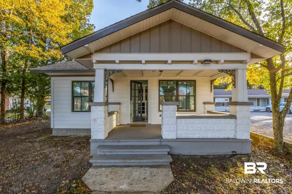 $250,000 | 316 East Laurel Avenue, Foley, AL 36535