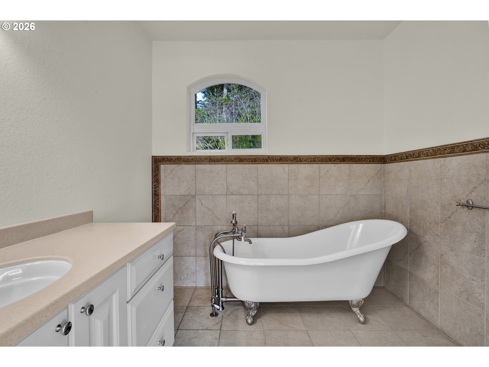 5816 Martin Road Florence, OR 97439 - Photo 39 of 47 a bathroom with a sink and a mirror
