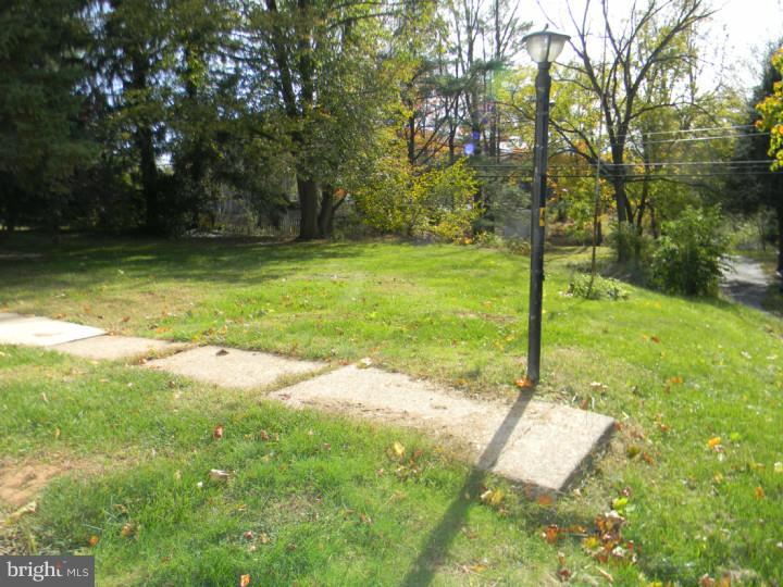 43 Beaver Valley Road Chadds Ford, PA 19317 - Photo 11 of 12 Front Yard