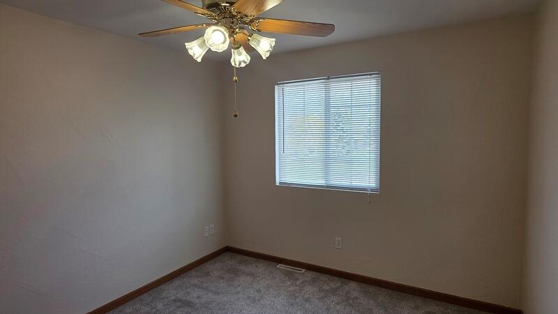 4725 Fox Grove Road Sheboygan, WI 53081 - Photo 17 of 47 Bedroom 2(2)