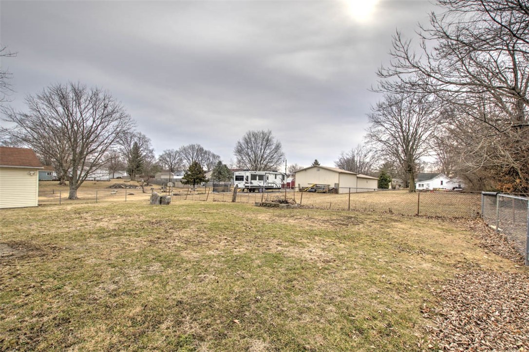 635 Mill Street Mount Zion, IL 62549 - Photo 28 of 30