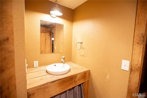 $495,000 | 4944 Highway 19, Cuba, MO 65453