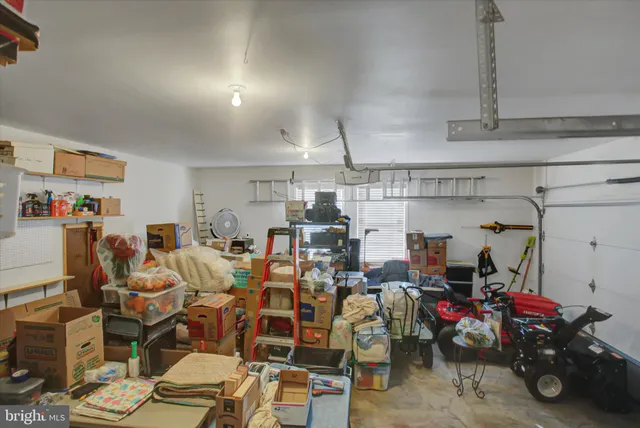 a view of a indoor garage