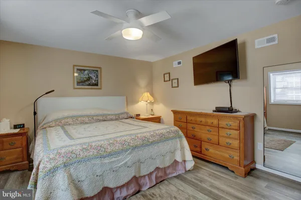 a view of a yard in front of a house