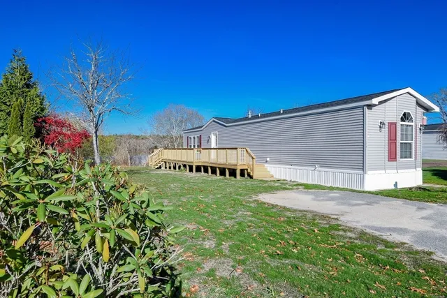 $299,000 | 3040 Cranberry Highway, Unit 16, Wareham, MA 02538