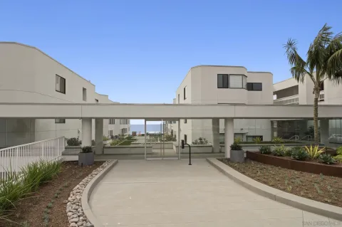 $2,795,000 | 100 Coast Boulevard, Unit 305, La Jolla, CA 92037