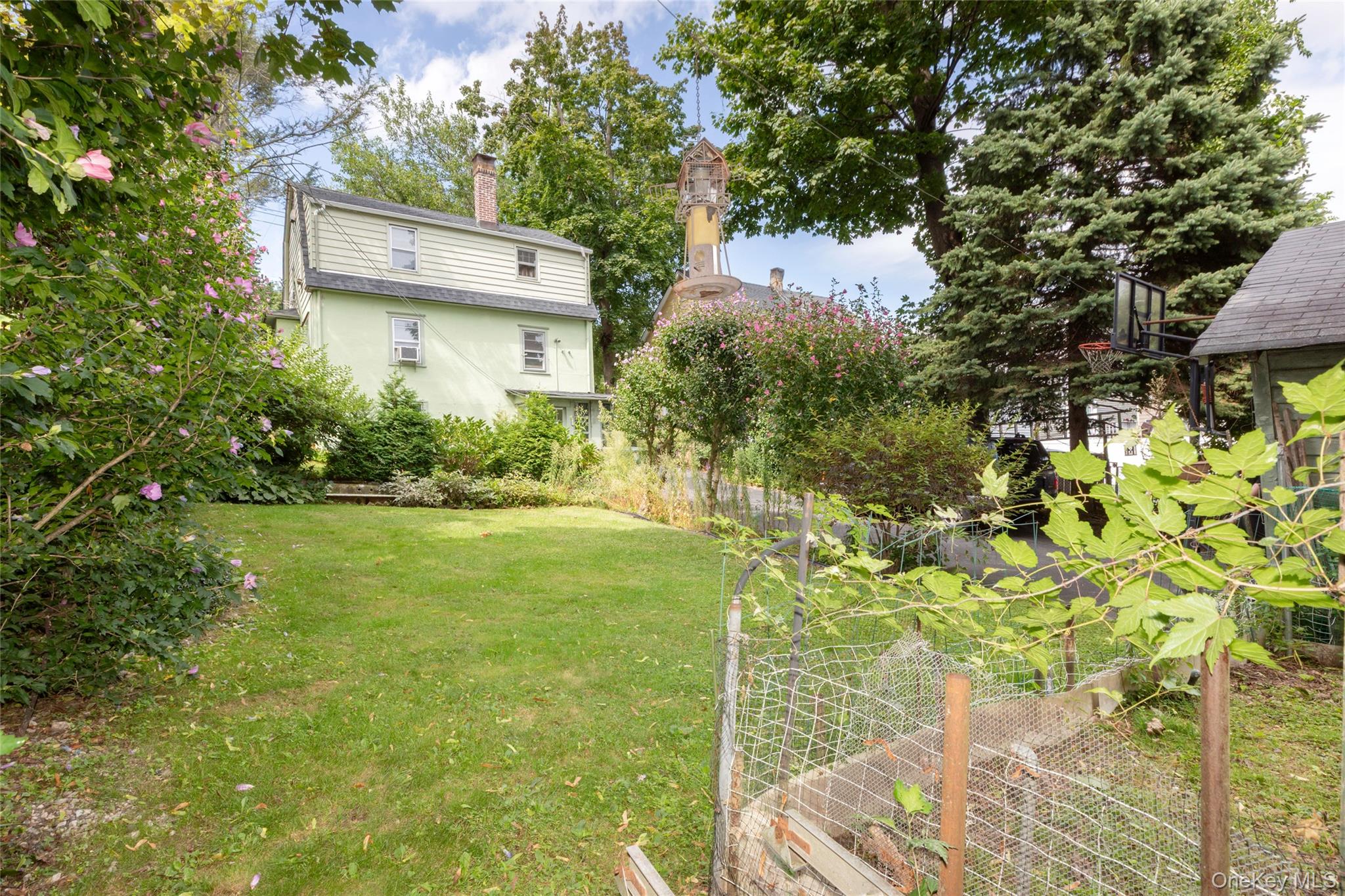 531 1/2 Willett Avenue Port Chester, NY 10573 - Photo 29 of 31 a view of a back yard