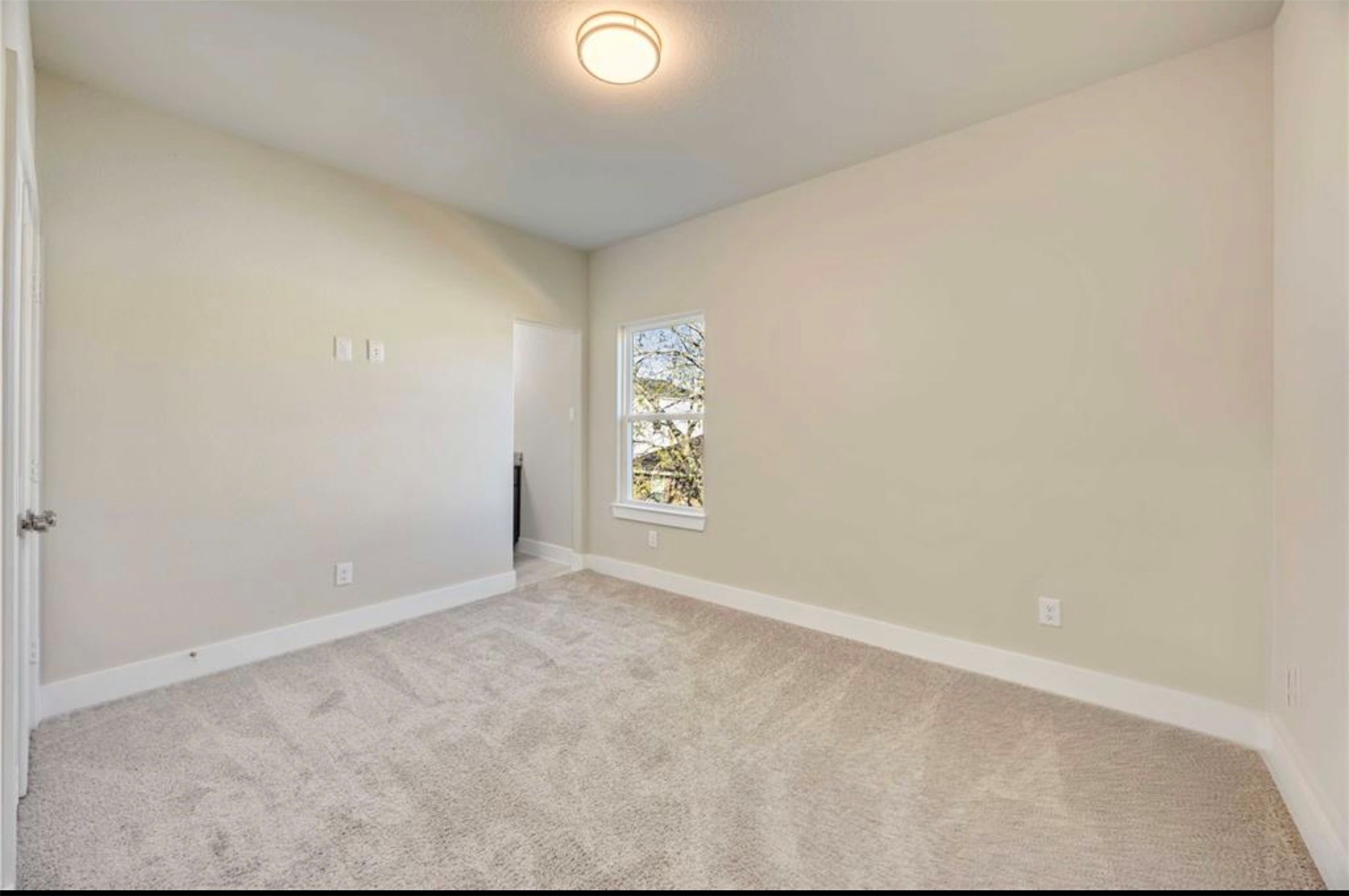 415 Gans Street, Unit AB Houston, TX 77029 - Photo 23 of 24 a view of an empty room