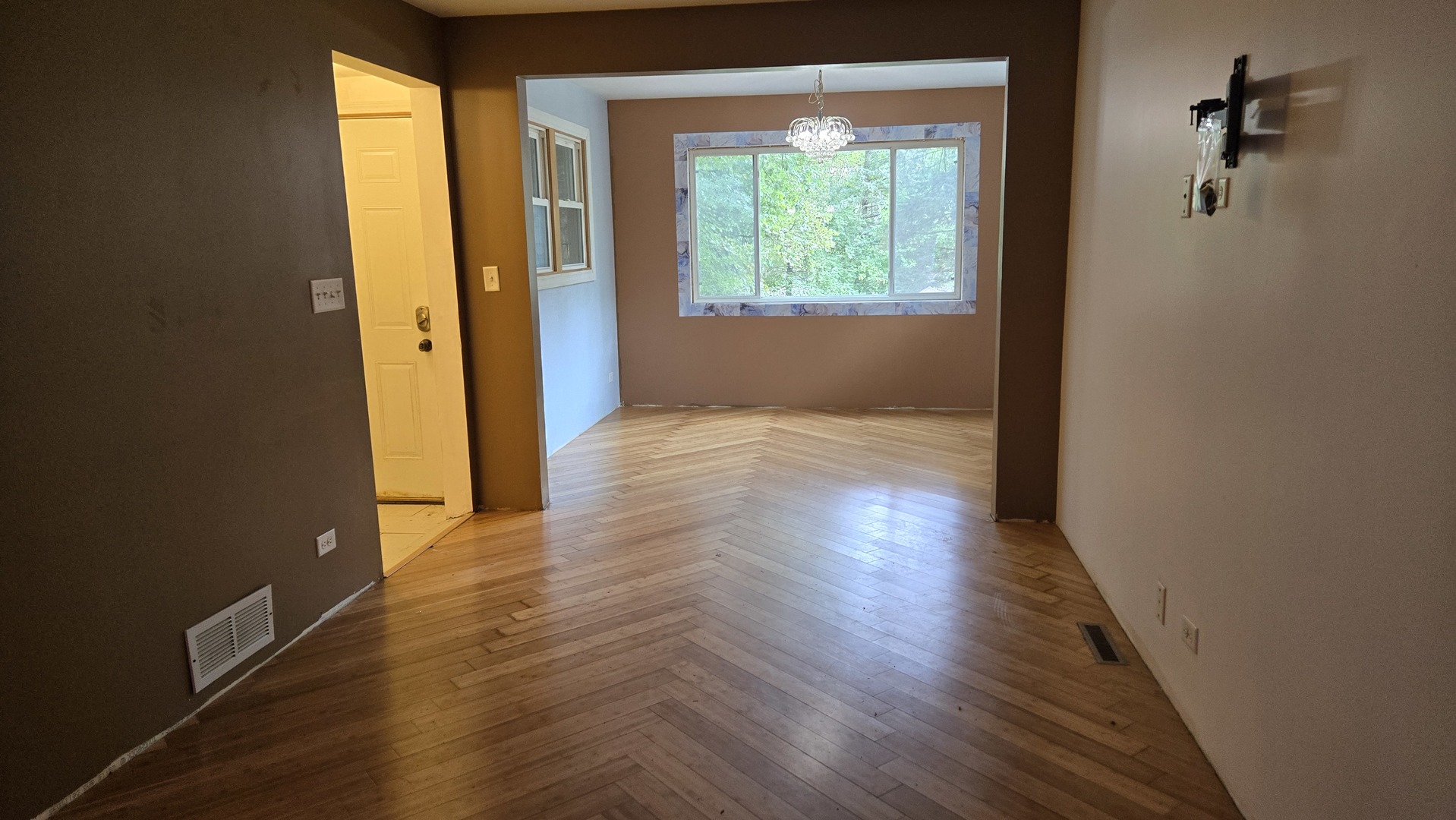 28575 Valley Road Ingleside, IL 60041 - Photo 15 of 17 Gallery Image 15