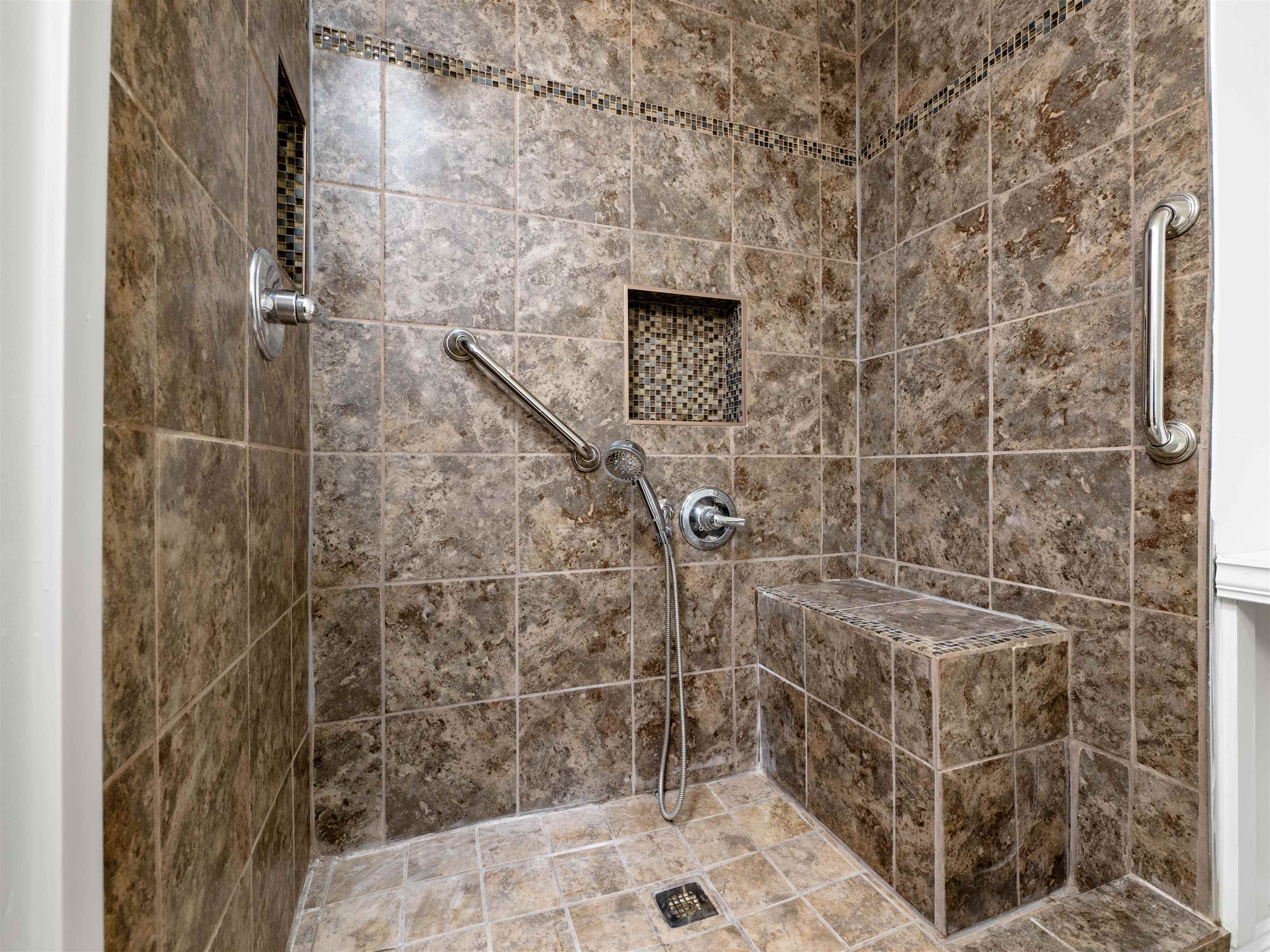 6129 East Pea Ridge Road, Unit HUNTINGTON WV 25705 Huntington, WV 25705 - Photo 14 of 32 Gallery Image 14