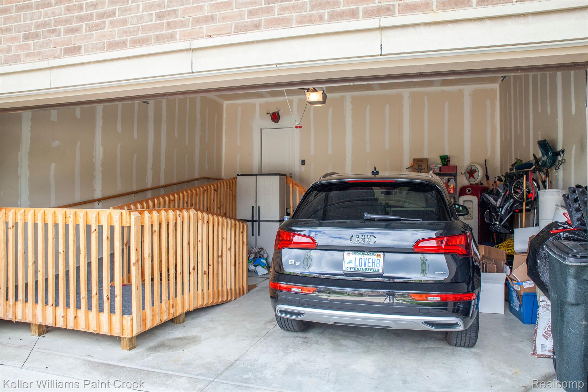 5514 Woodfall Road Clarkston, MI 48348 - Photo 41 of 53 Garage interior with Removable Ramp