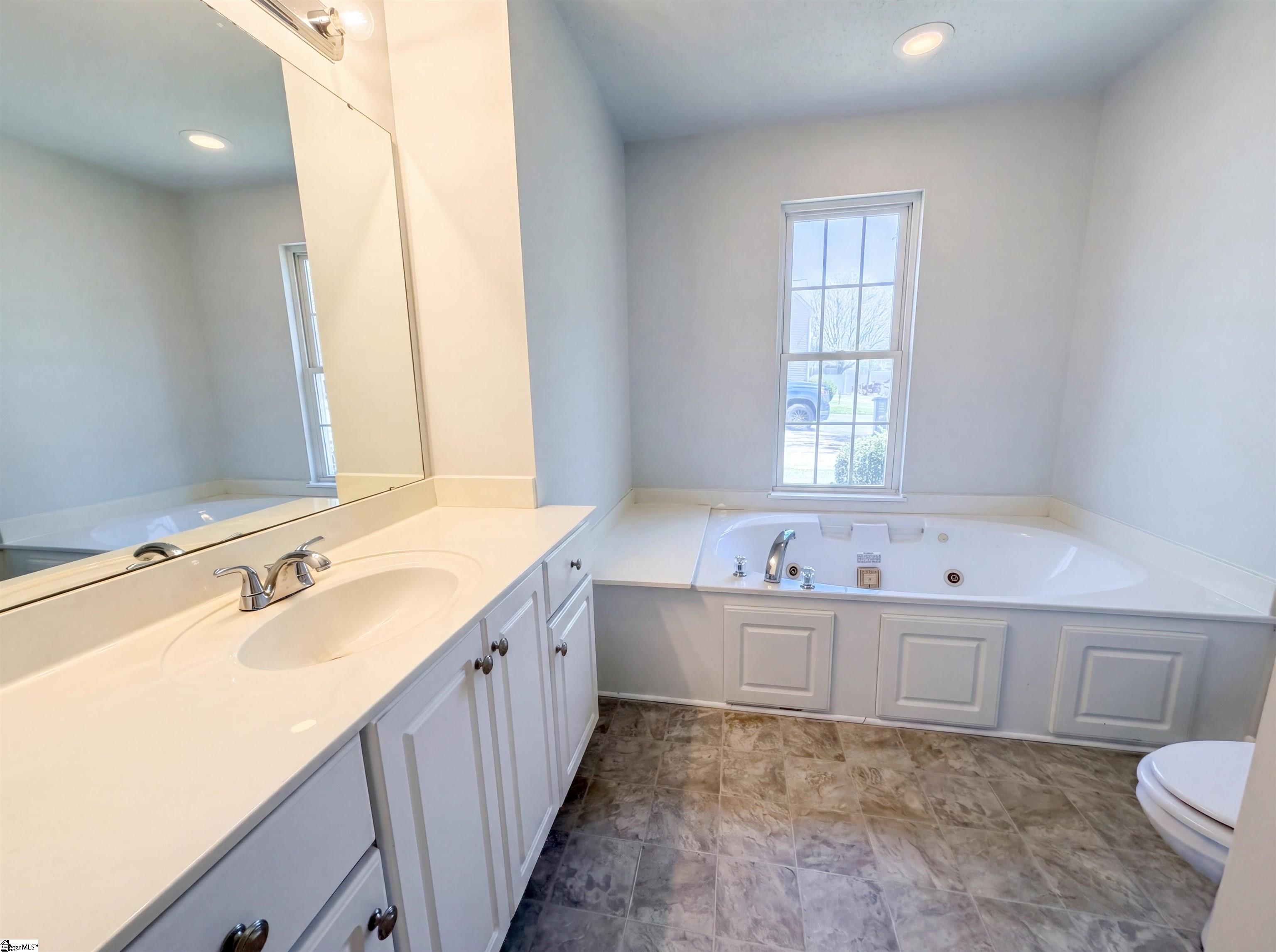 315 Springfield Circle Easley, SC 29642 - Photo 11 of 16 Gallery Image 11